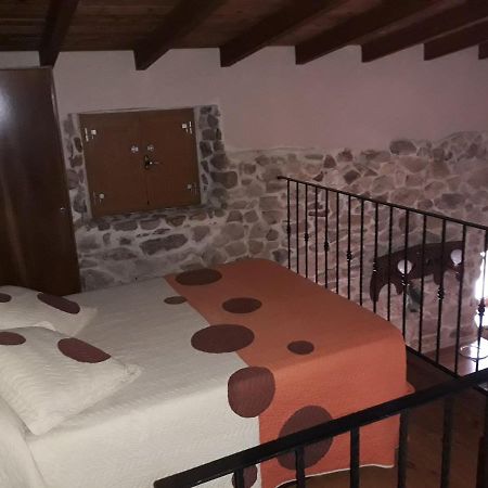 Loft Corte De Fora Оуренсе Екстериор снимка